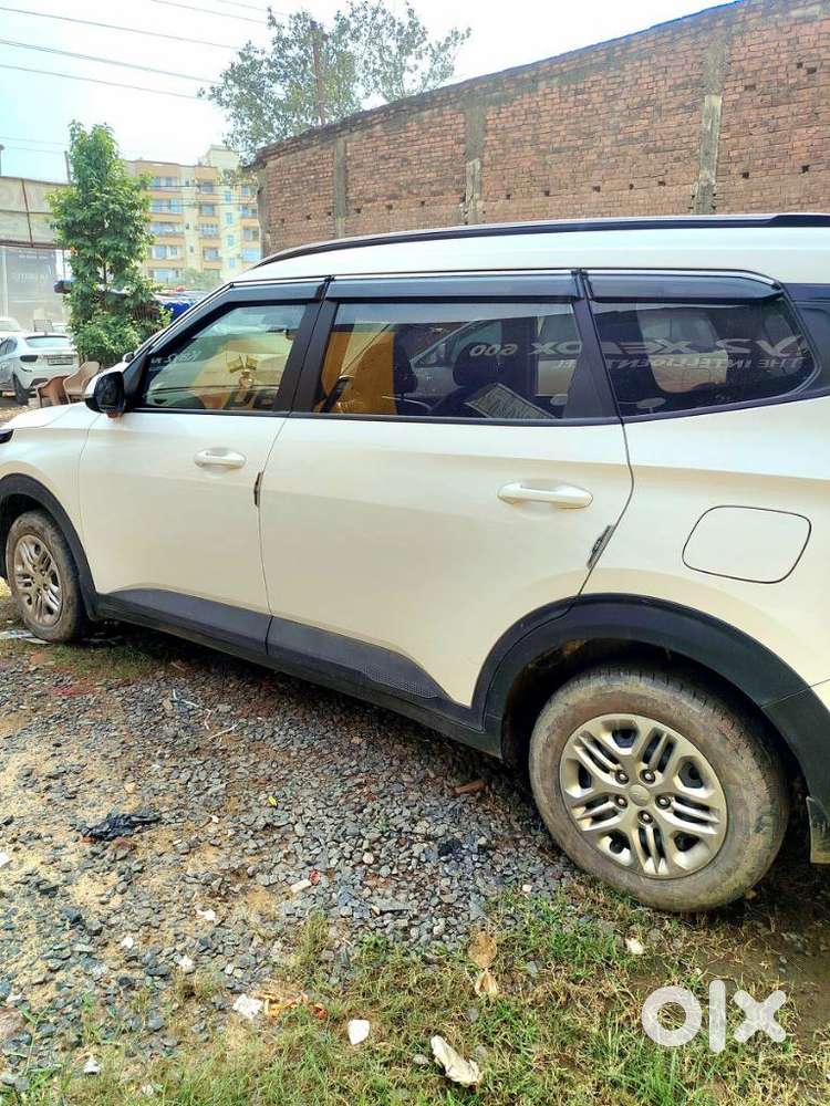 Kia Carens 1.5 Premium 7 Str, 2025, Petrol