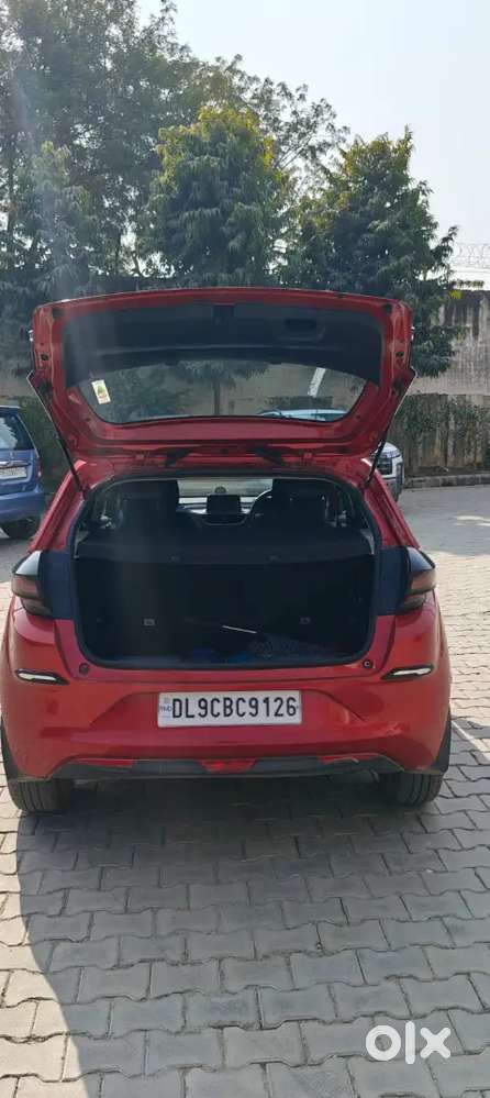 Tata Altroz Xz+ (s) Petrol Manual