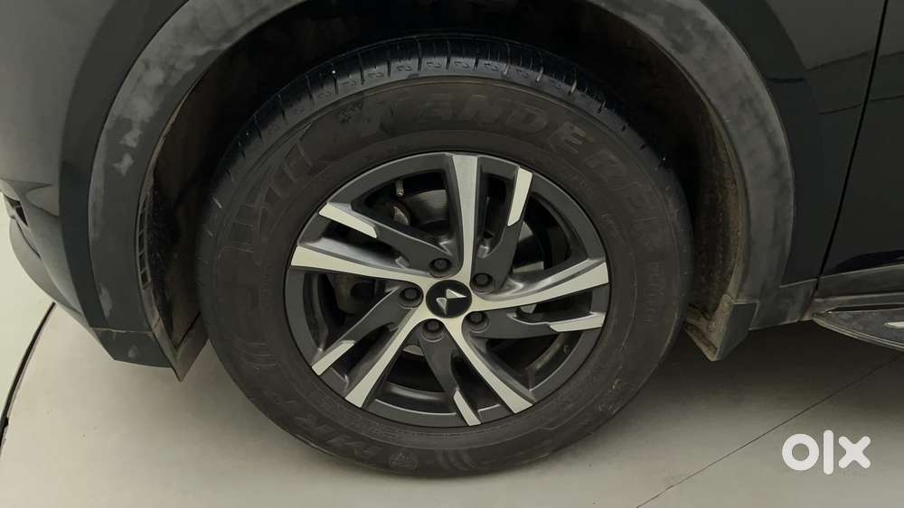 Mahindra Xuv700 2.2 Ax 5 Diesel At 7 Str, 2024, Diesel