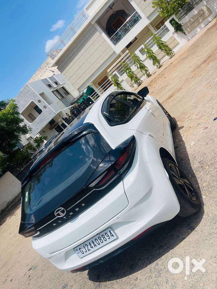 Tata Altroz Petrol 2023