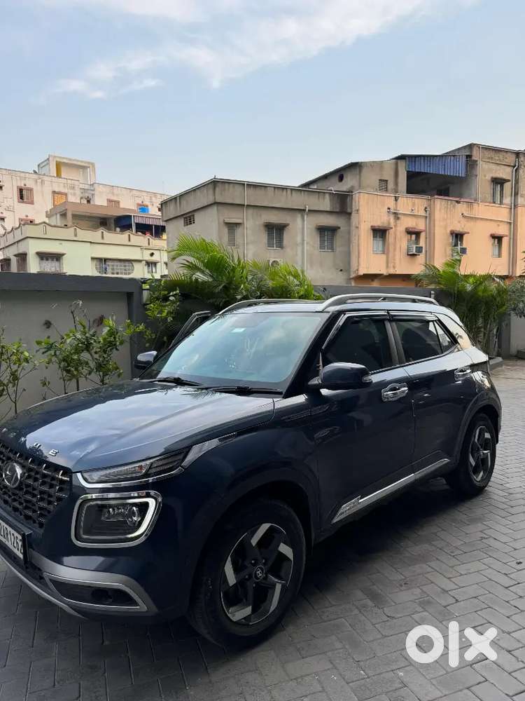 Hyundai Venue 2021 Petrol Well Maintained