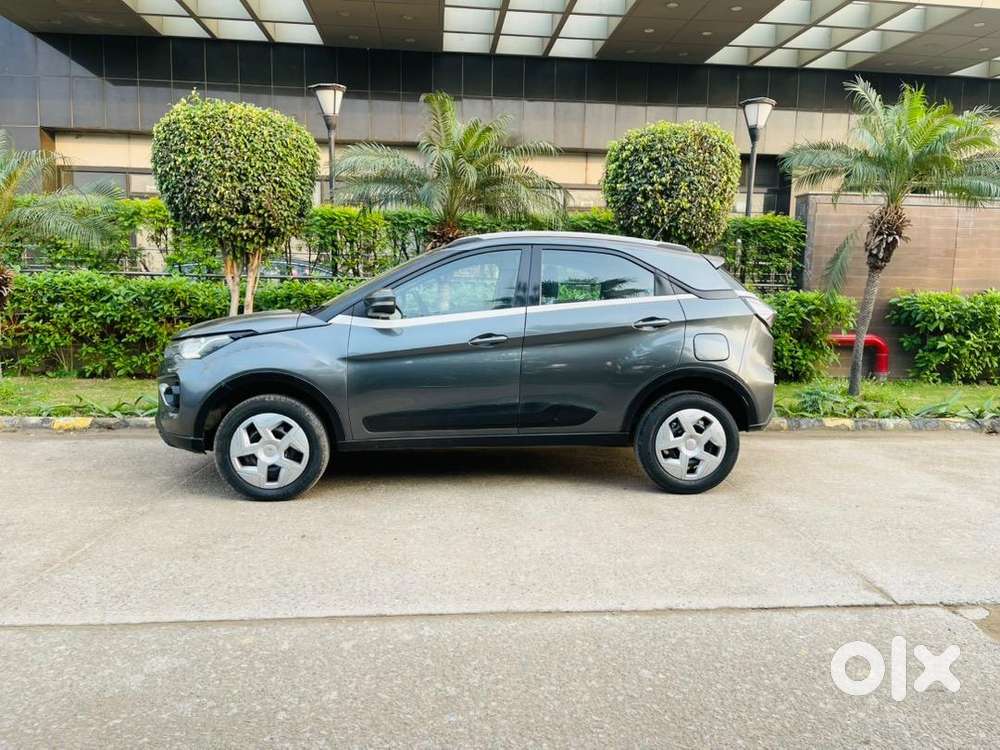 Tata Nexon 2022 Automatic Sunroof Petrol 47000 Km Driven