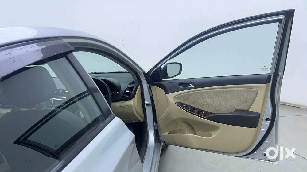 Hyundai Verna 1.6 Vtvt Sx, 2014, Petrol