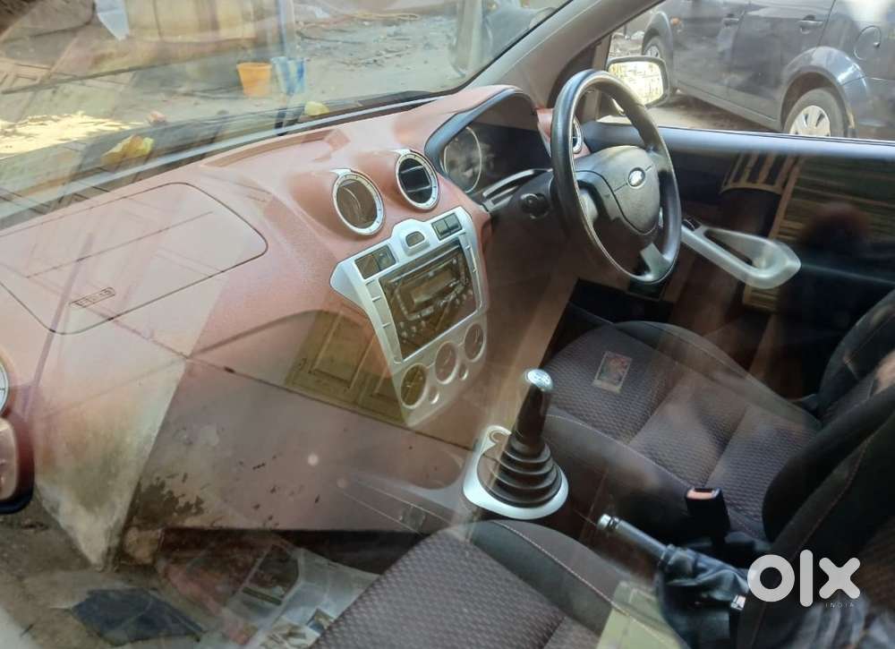 Ford Figo 1.2 Duratec Petrol Titanium, 2011, Petrol