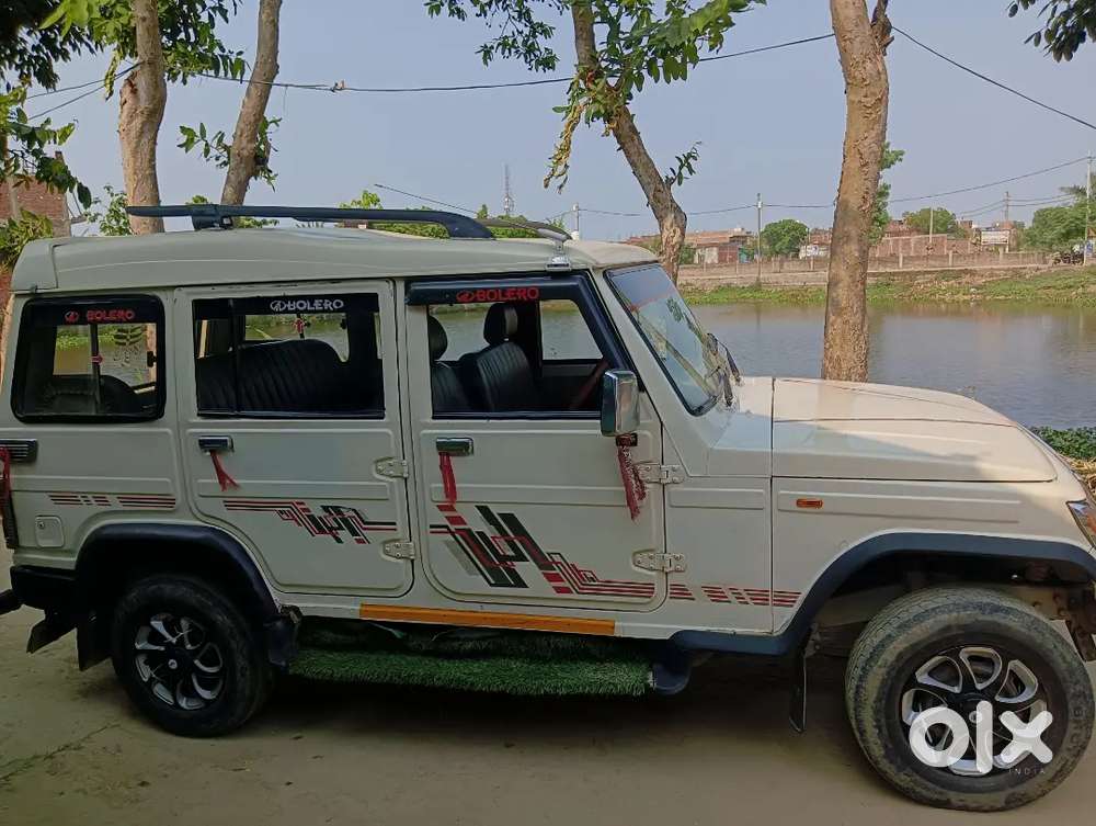Bolero 8 Seater