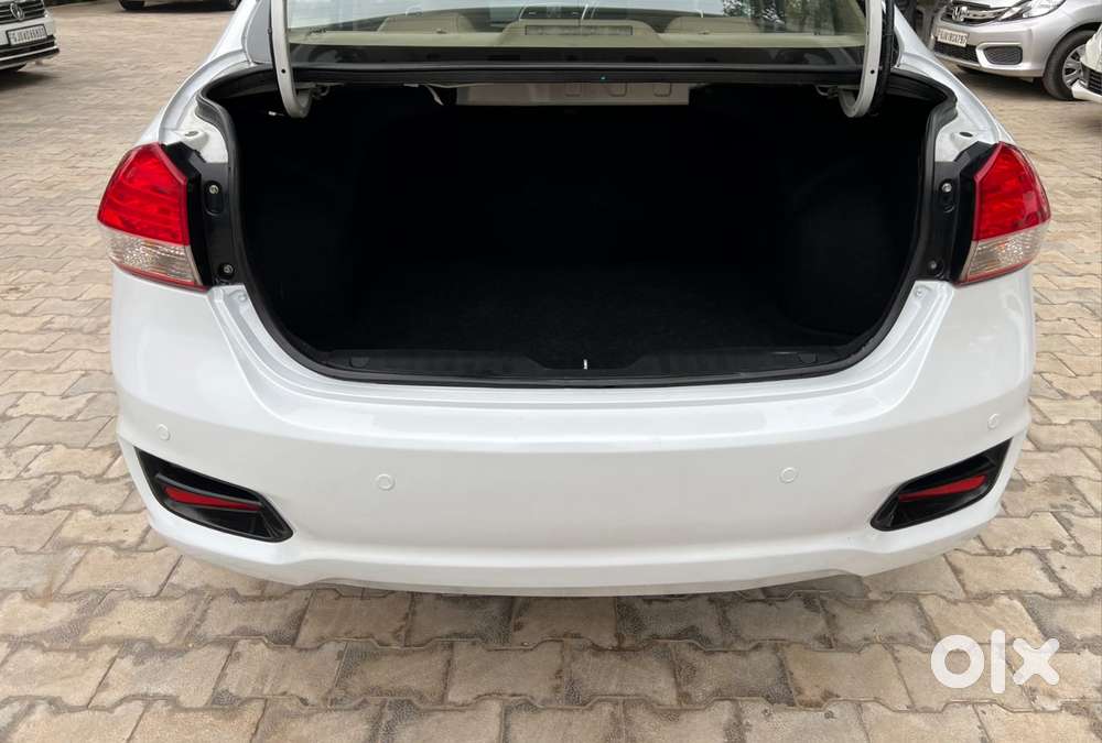 Maruti Suzuki Ciaz 2014-2017 At Zxi Plus, 2016, Petrol