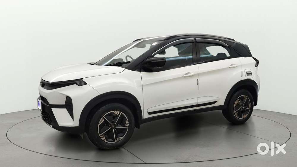 Tata Nexon Fearless S Purple 1.5 Revotorq Diesel 6mt Dual Tone, 2024..