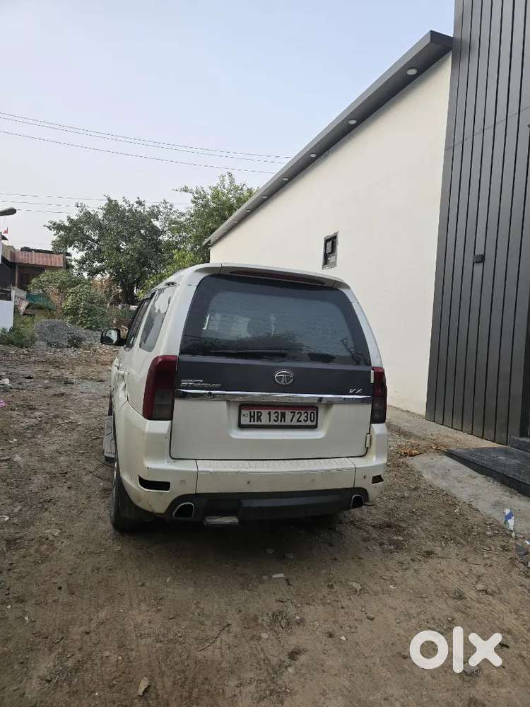 Tata Safari Storme 2017 Diesel 110000 Km Driven