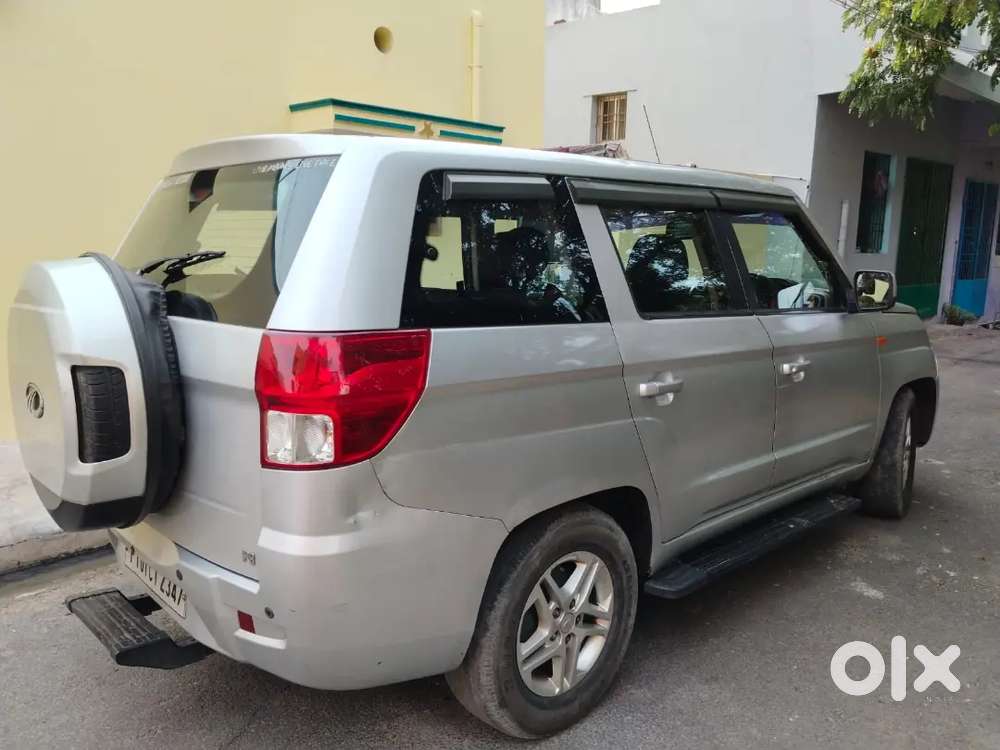 Mahindra Tuv 300 Plus 2018
