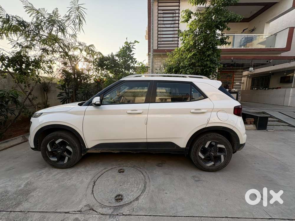 Hyundai Venue Diesel Manual 2019