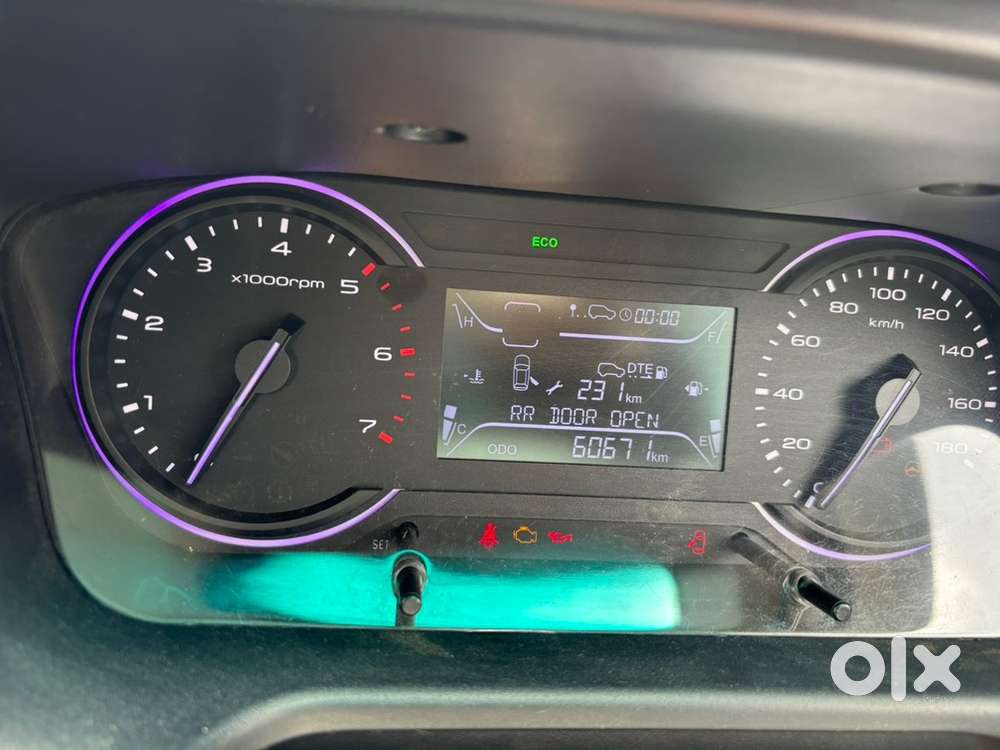 Mahindra Marazzo Diesel 2019