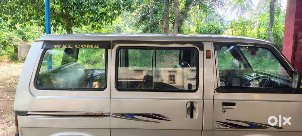 Maruti Omni 8-seater 2018