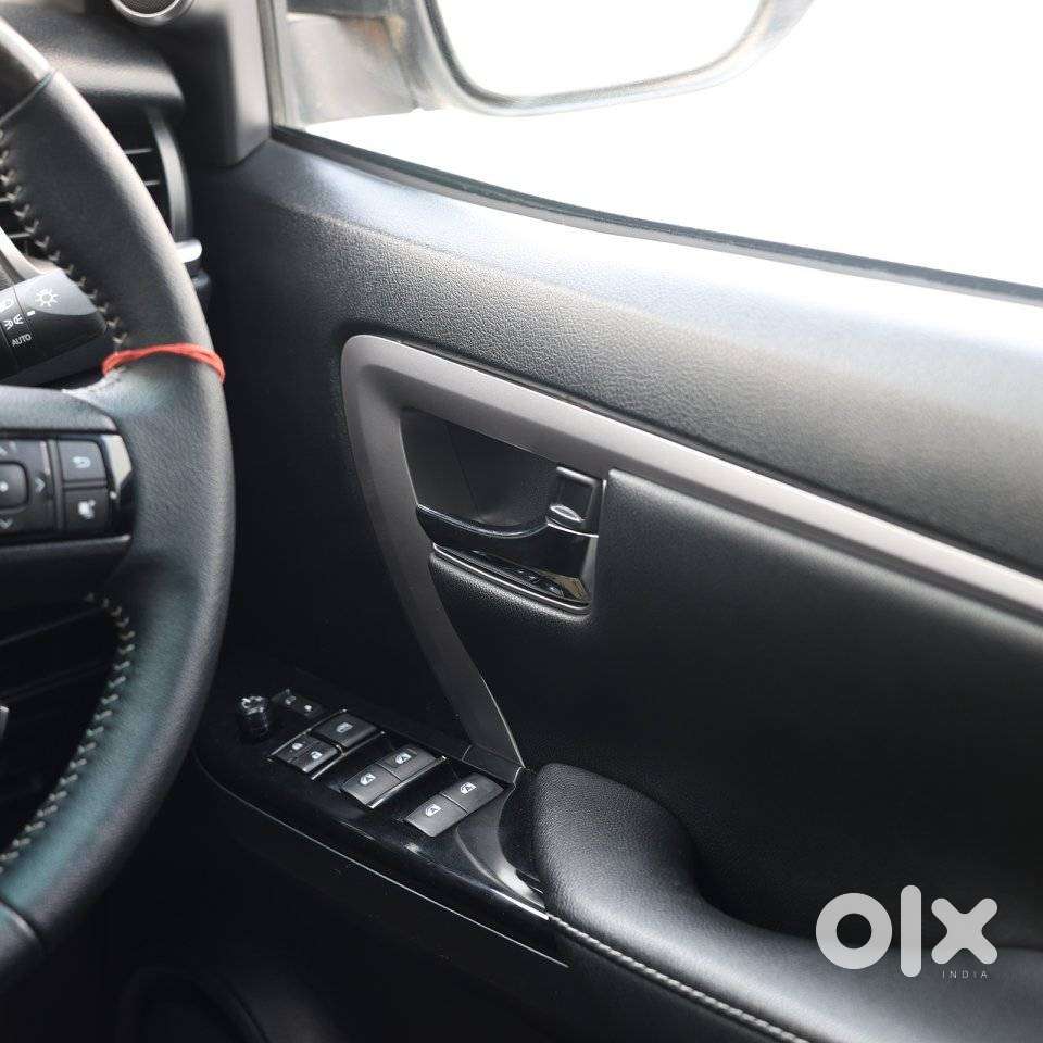 Toyota Fortuner 3.0 4x2 Automatic, 2024, Petrol