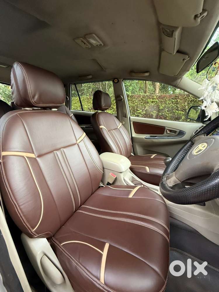 Toyota Innova Diesel 2011