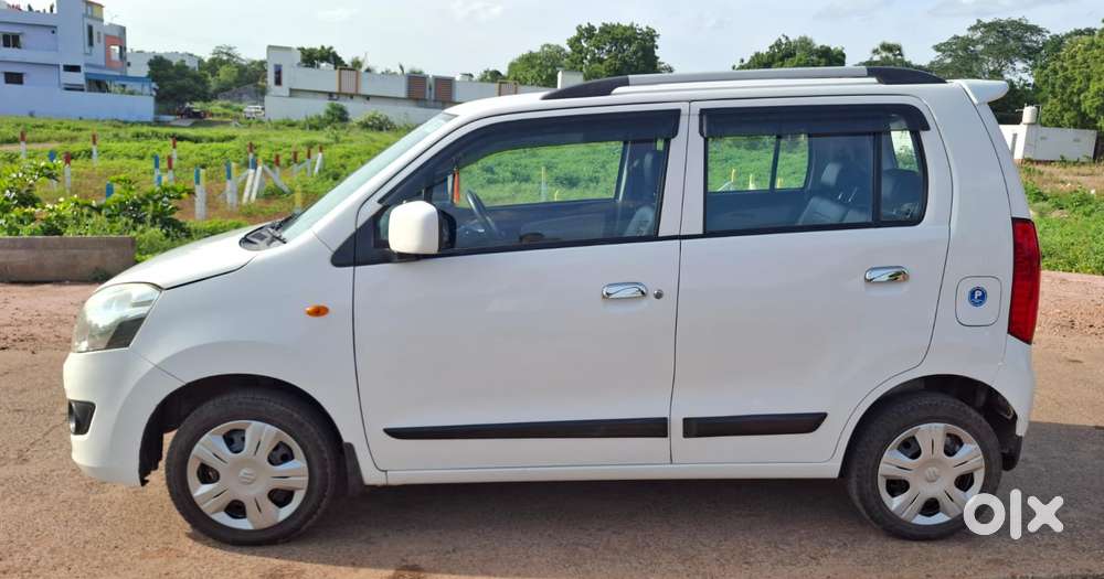 Maruti Suzuki Wagon R Vxi Opt, 2018, Petrol