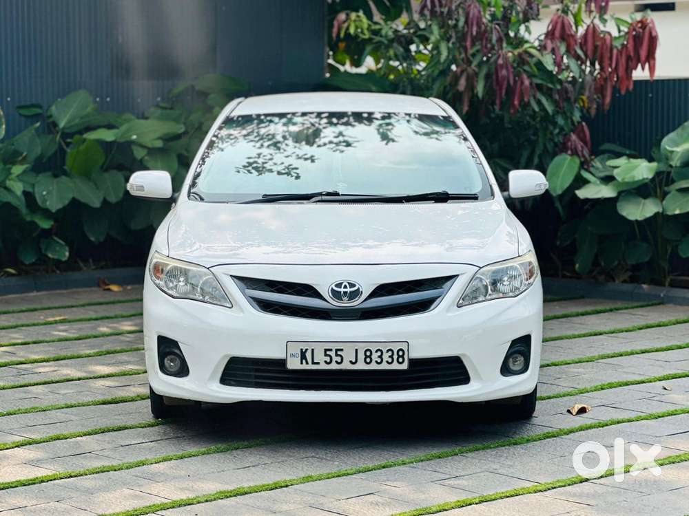 Toyota Corolla Altis 2011