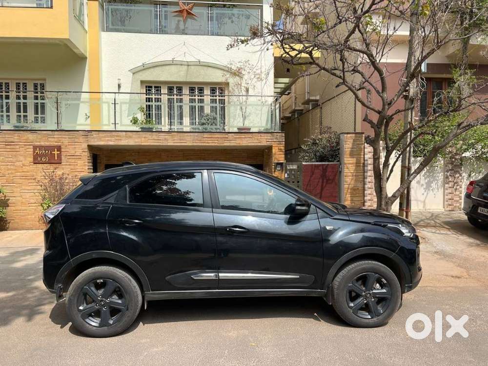 Tata Nexon 1.2 Revotron Xza Plus Luxs Red Dark Edition Amt, 2022, Pe..