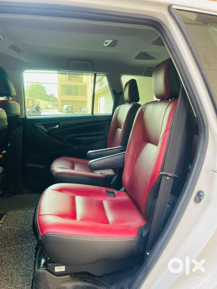 Toyota Innova Crysta 2.4 G Plus Mt 7 Str, 2023, Diesel