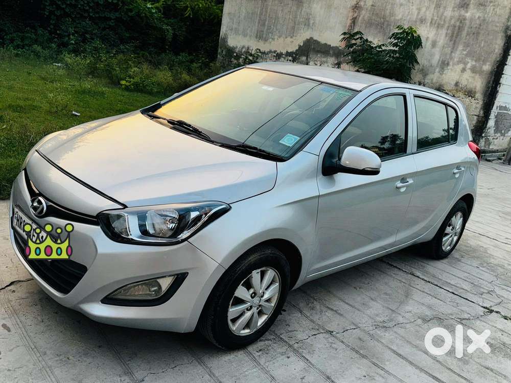 Hyundai I20 2010-2012 1.2 Sportz Option, 2012, Cng & Hybrids
