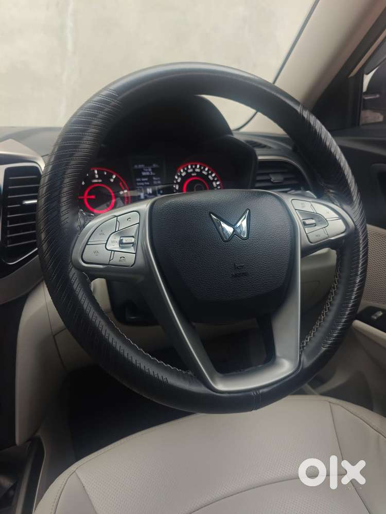Mahindra Xuv300 W8 Amt Diesel, 2023, Diesel