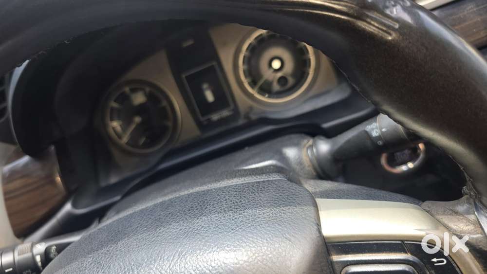 Toyota Innova Crysta Diesel 2016