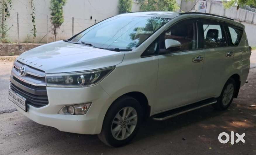 Toyota Innova Crysta 2.4 V 7 Str, 2017, Diesel