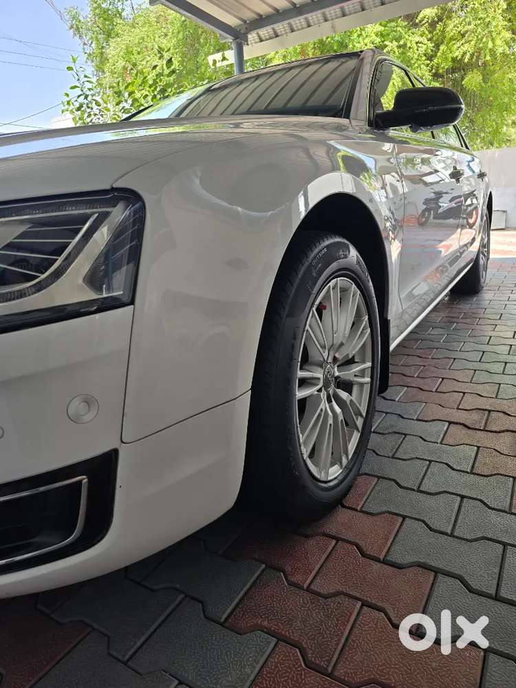 Audi A8 L