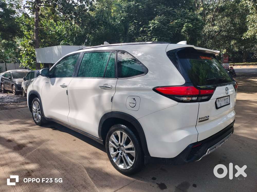 Toyota Innova Hycross 2.0 Zx Hybrid 7 Str, 2023, Petrol