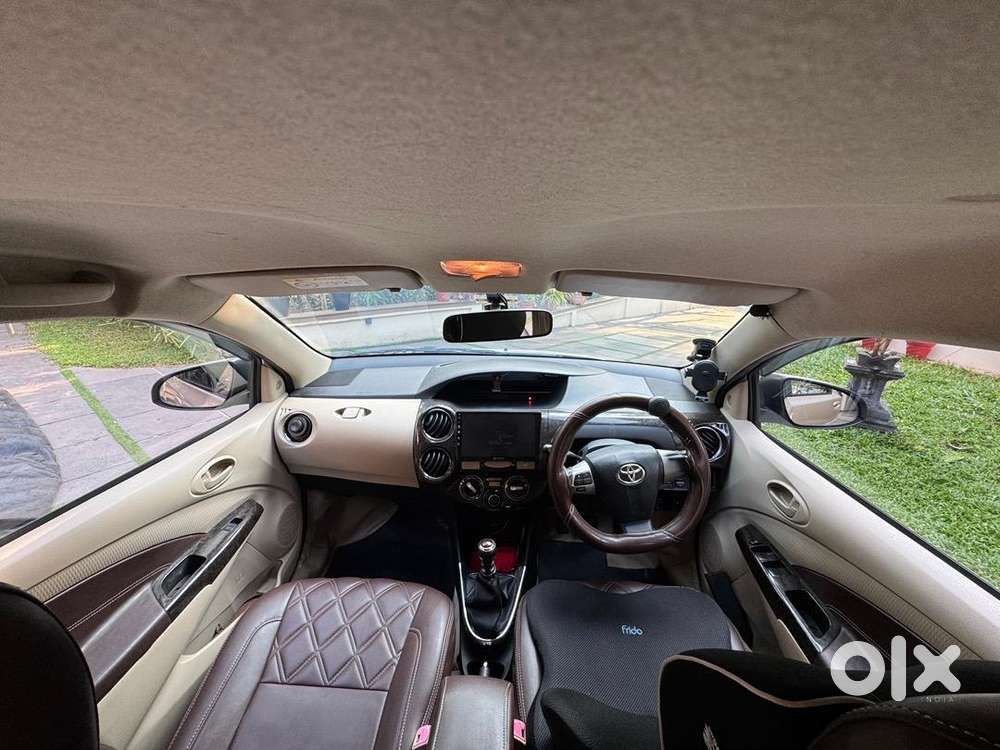 Very Well Maintained And Showroom Service Only