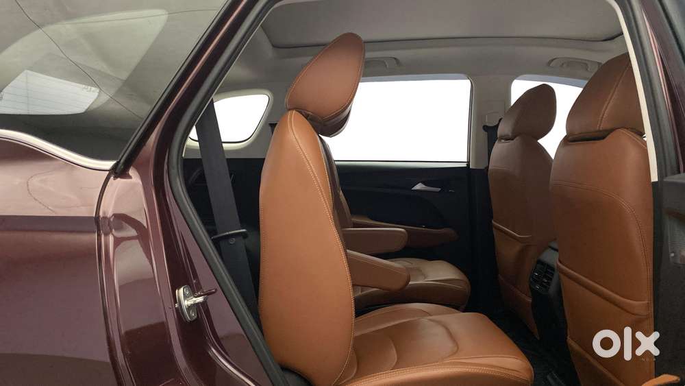 Mg Hector Plus 1.5 Hybrid Sharp Turbo 6 Str, 2021, Petrol
