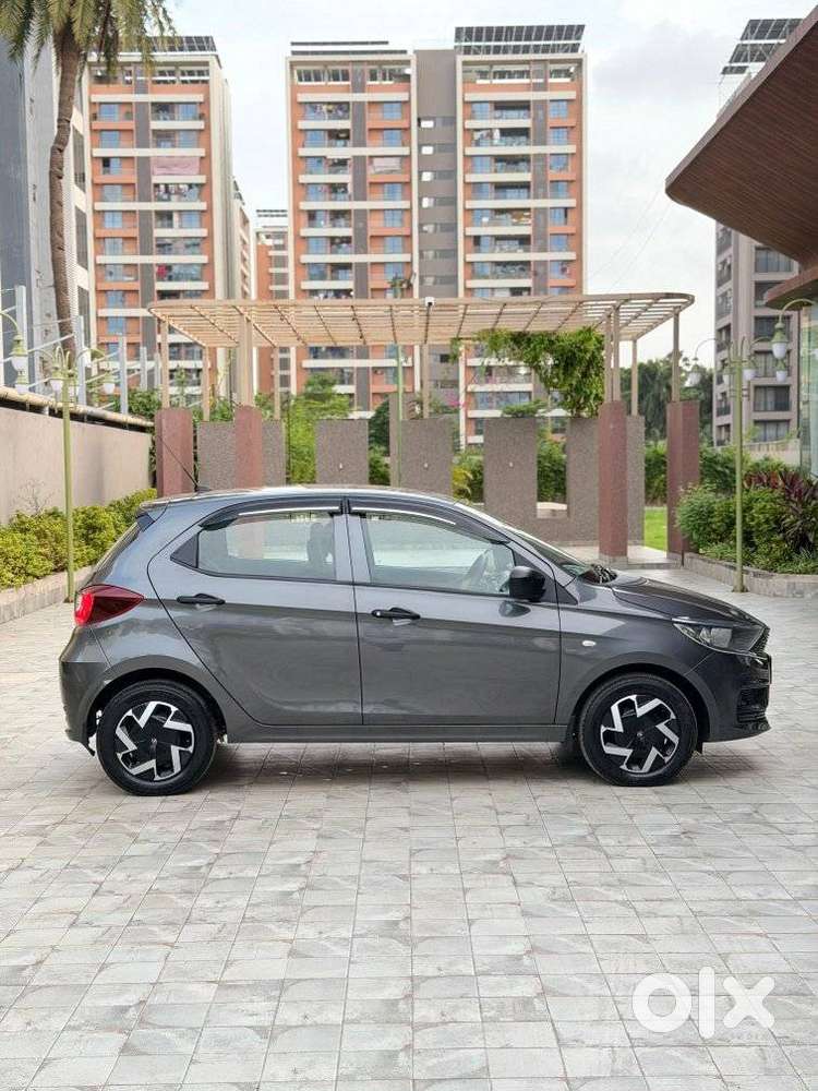 Tata Tiago Xm, 2025, Cng & Hybrids