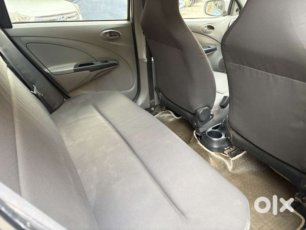 Toyota Etios 2010-2012 G, 2011, Petrol