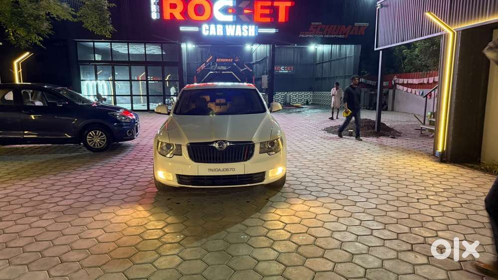 Skoda Superb 2013 Petrol Manual