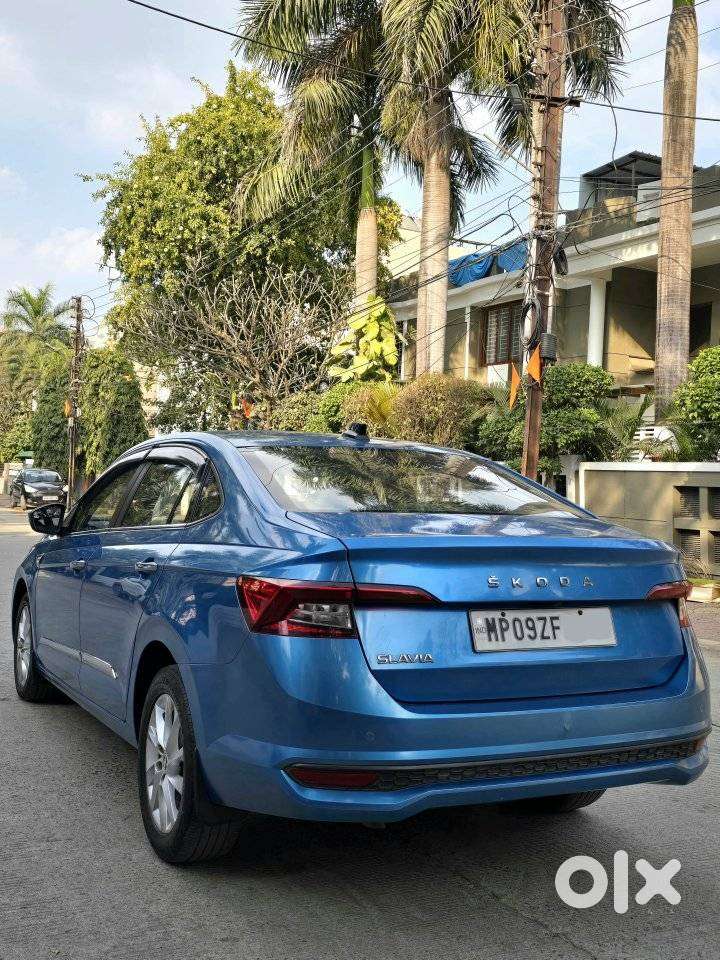 Skoda Slavia 1.0 Ambition Tsi, 2022, Petrol