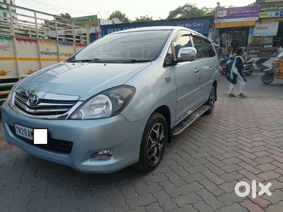 Toyota Innova 2.5 V Diesel 7-seater, 2011, Diesel