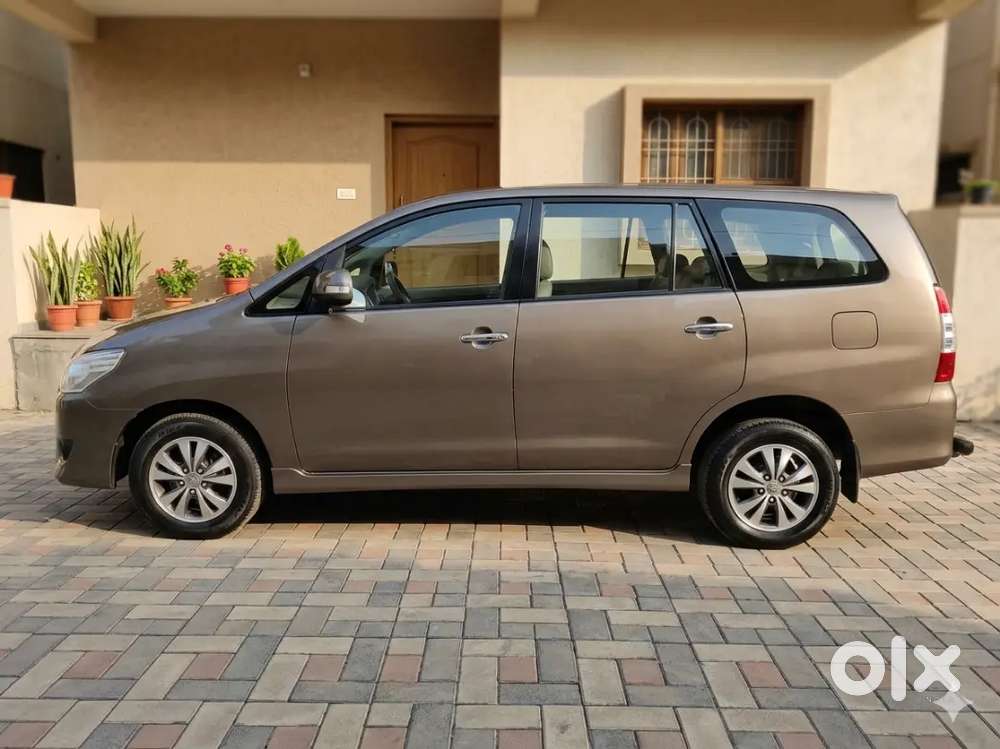 Innova V 2015 / 2016