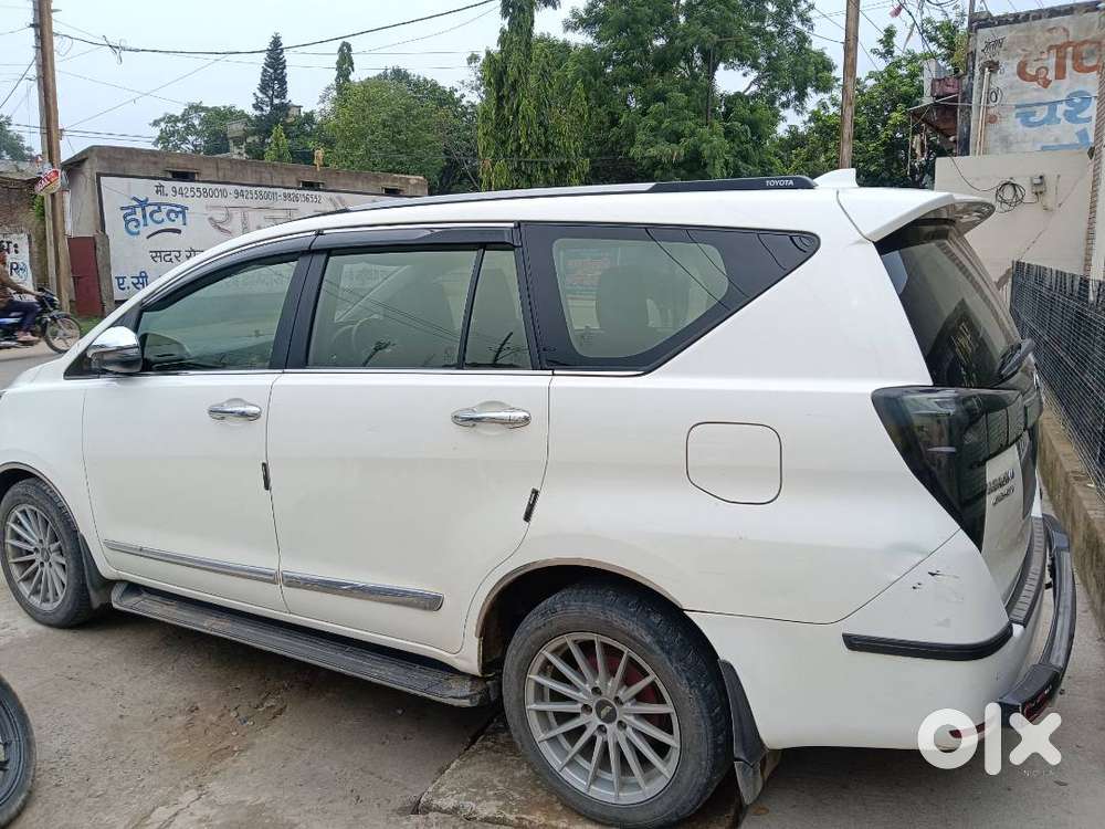 Innova Crysta V Well Maintained