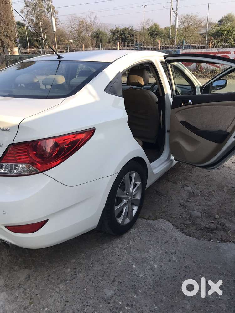 Hyundai Verna Fluidic 1.6 Vtvt Sx Opt, 2012, Petrol