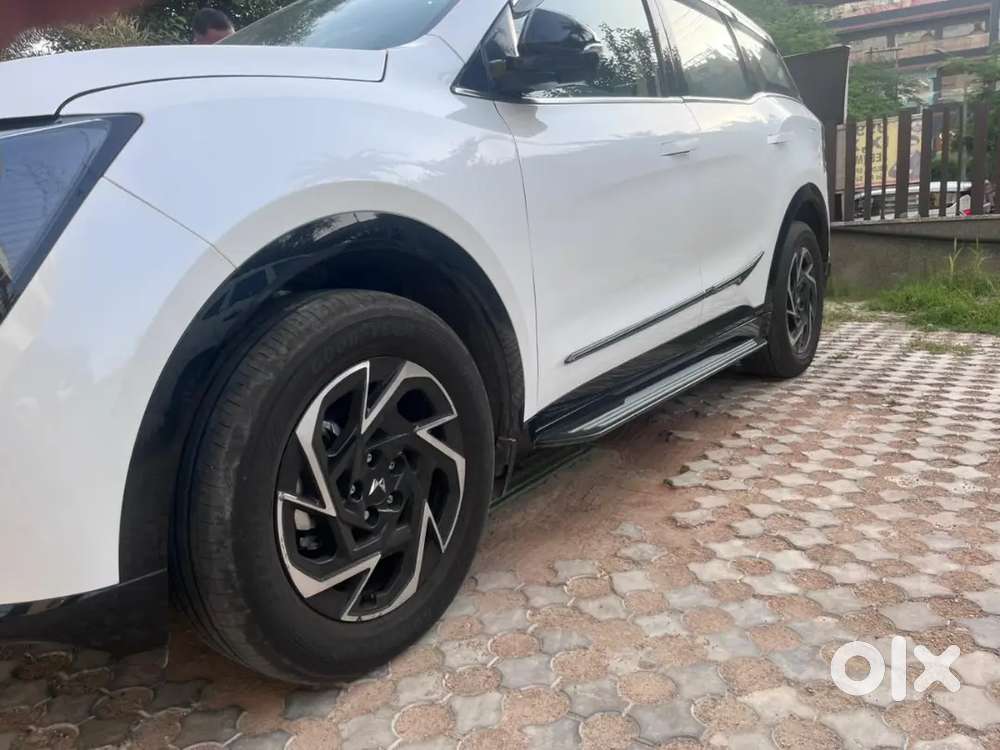 Mahindra Xuv 7xo 2026 Petrol Well Maintained