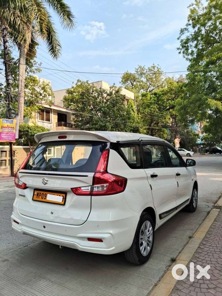 Maruti Suzuki Ertiga 1.5 Lxi, 2022, Petrol