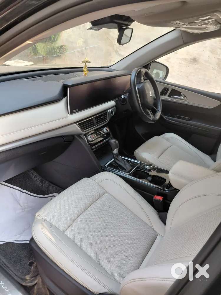 Mahindra Xuv700 2024 Diesel 63000 Km Driven
