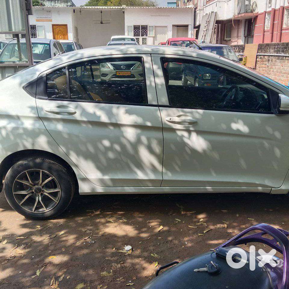 Honda City I-vtec Zx, 2017, Petrol