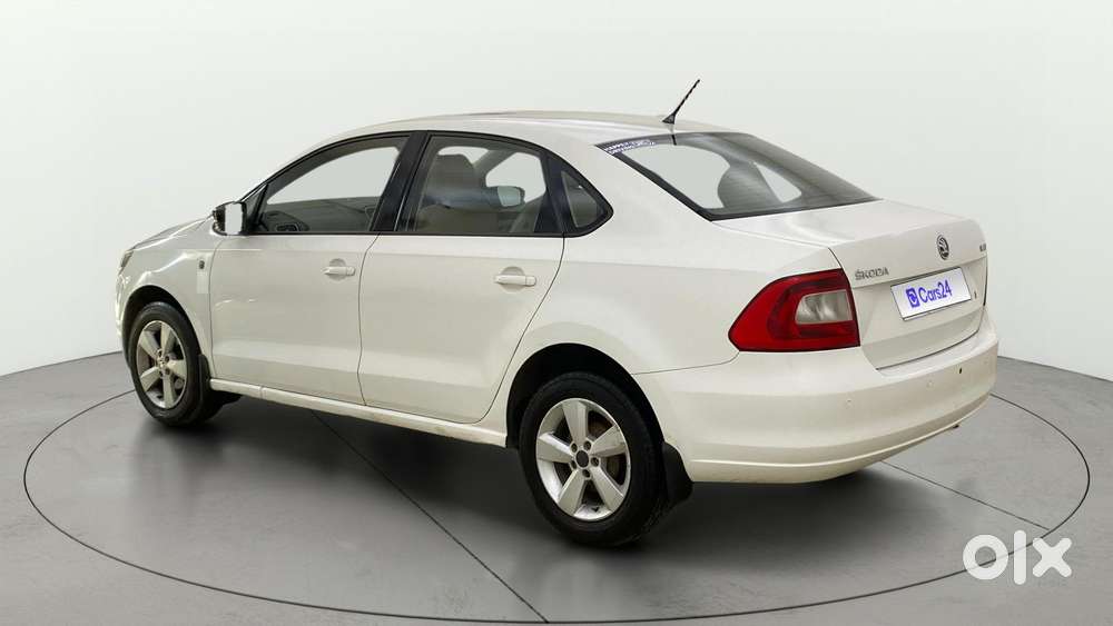 Skoda Rapid 2011-2013 1.6 Mpi Elegance, 2015, Petrol
