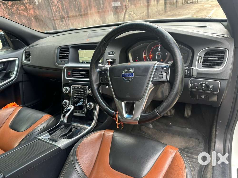 Volvo S60 Cross Country 2017 Diesel Well Maintained