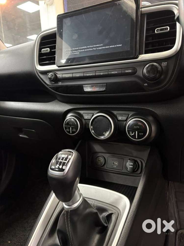 Hyundai Venue S Turbo, 2019, Petrol