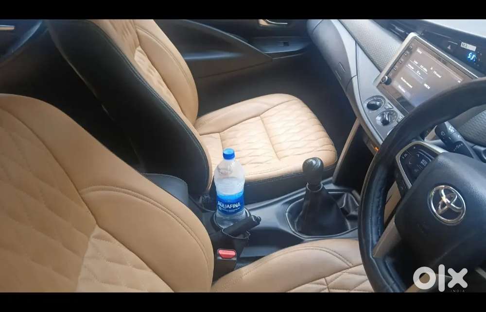 Toyota Innova Crysta G 8 2024