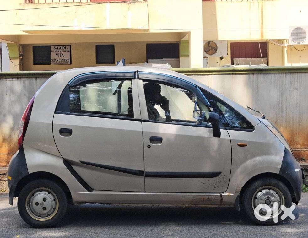 Tata Nano Xe, 2012