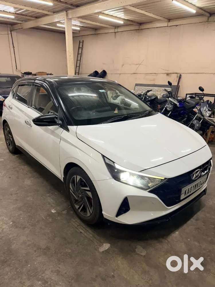 Hyundai New i20 1.5 Asta 2021 sunroof push button