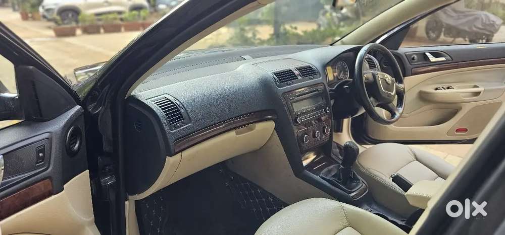 Skoda Laura 2013 Diesel Well Maintained