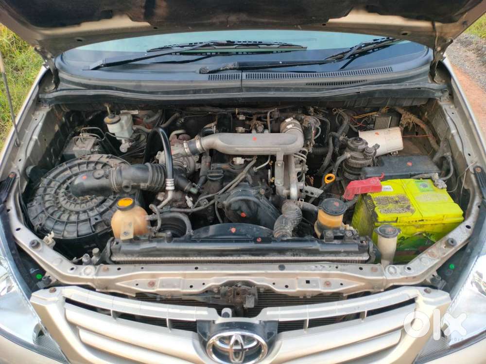Toyota Innova (2009) Bucket Seats